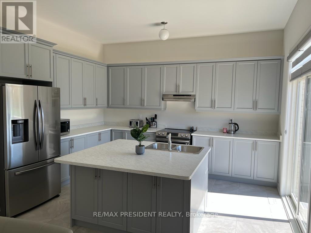 124 Kirby Avenue, Collingwood, Ontario  L9Y 4C5 - Photo 10 - S12413473