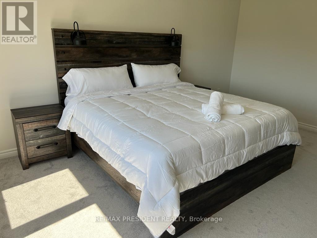 124 Kirby Avenue, Collingwood, Ontario  L9Y 4C5 - Photo 13 - S12413473
