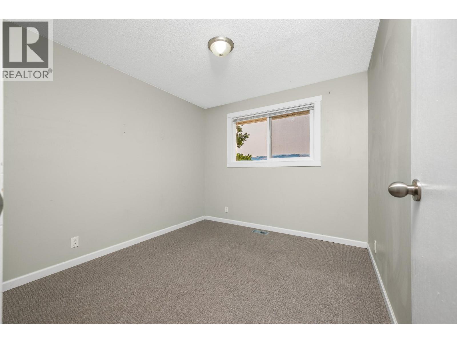 6639 Topaz Road, Vernon, British Columbia  V1H 1N8 - Photo 12 - 10362260