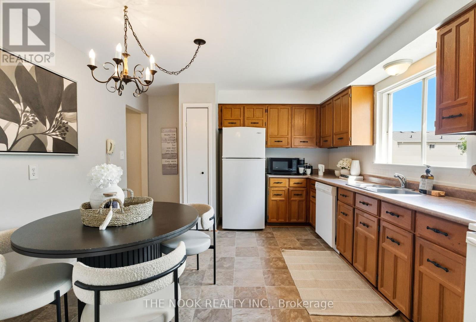 52 Rosalynne Avenue, Clarington, Ontario  L1C 3X8 - Photo 14 - E12413644