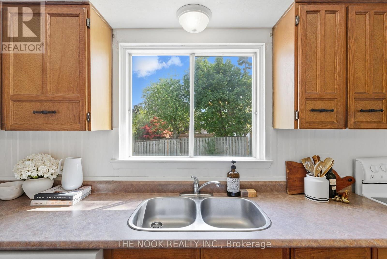 52 Rosalynne Avenue, Clarington, Ontario  L1C 3X8 - Photo 16 - E12413644