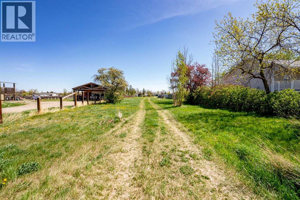 255n 300w, Raymond, Alberta  T0K 2S0 - Photo 3 - A2218271