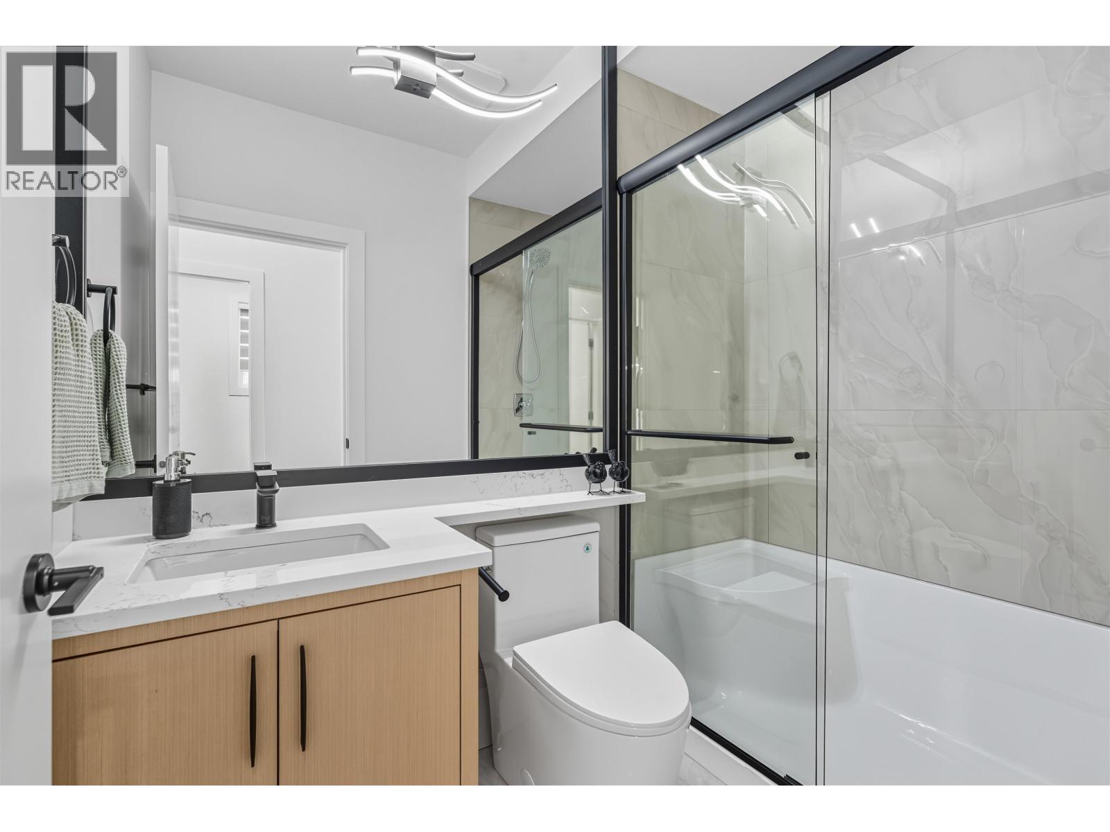 3749 Union Street, Burnaby, British Columbia  V5C 2W2 - Photo 5 - R3045424