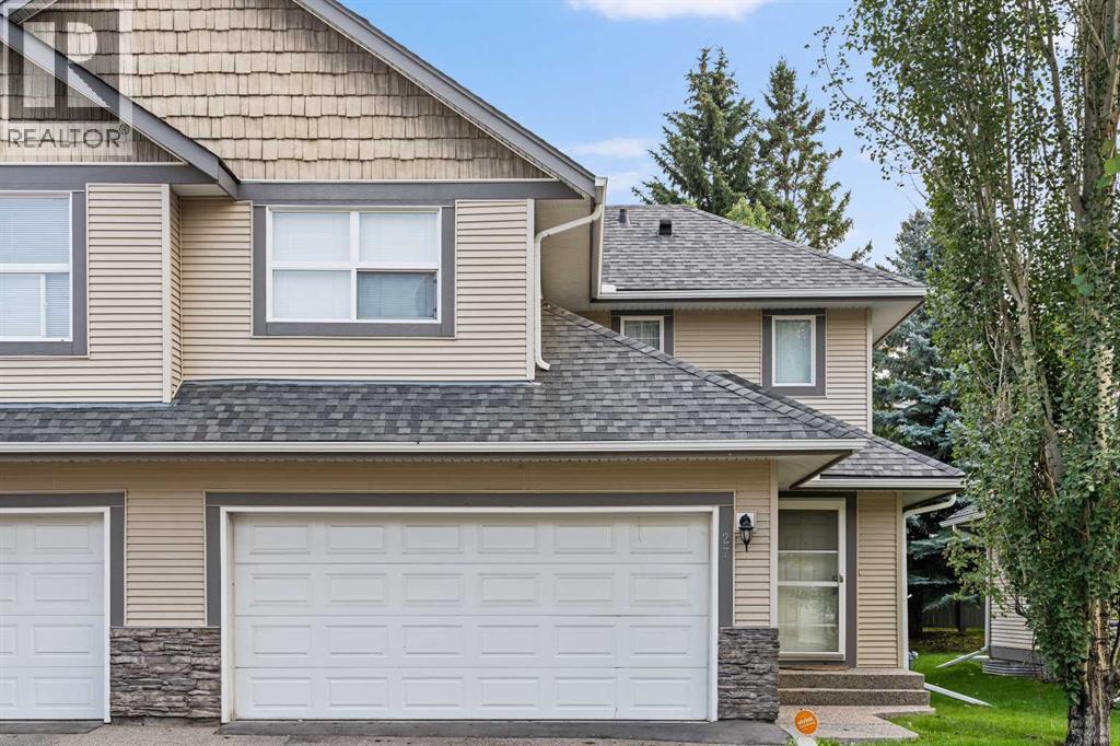 27 Cedarwood Lane Sw, Calgary, Alberta  T2W 6J3 - Photo 2 - A2255067