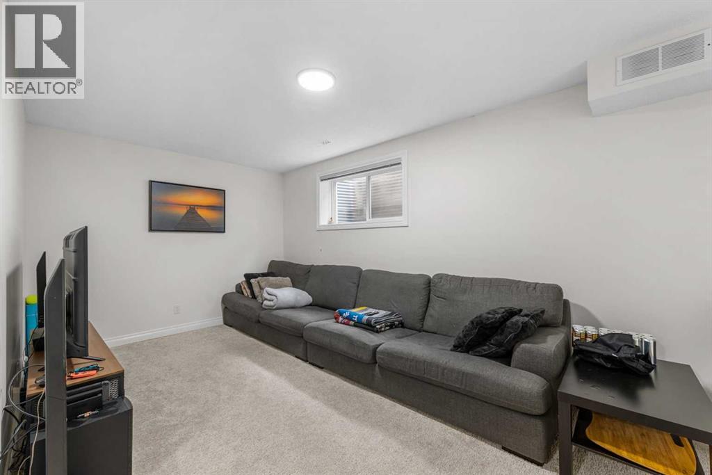27 Cedarwood Lane Sw, Calgary, Alberta  T2W 6J3 - Photo 23 - A2255067