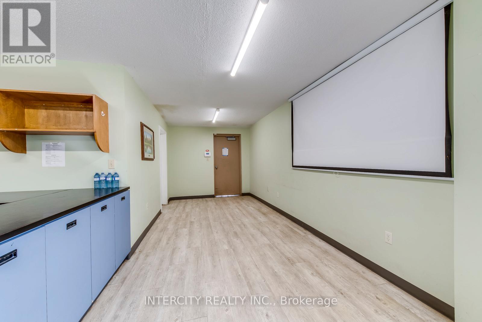 2764 Governors Road, Hamilton, Ontario  L0R 1T0 - Photo 39 - X12413063