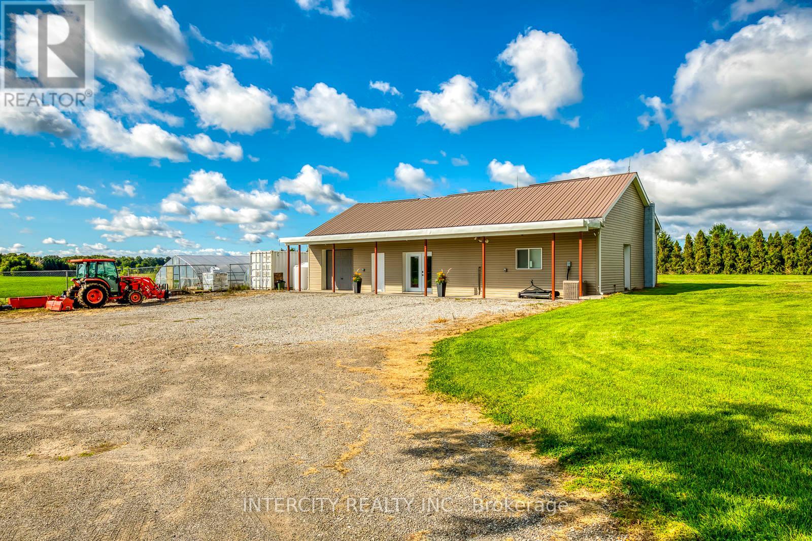2764 Governors Road, Hamilton, Ontario  L0R 1T0 - Photo 46 - X12413063