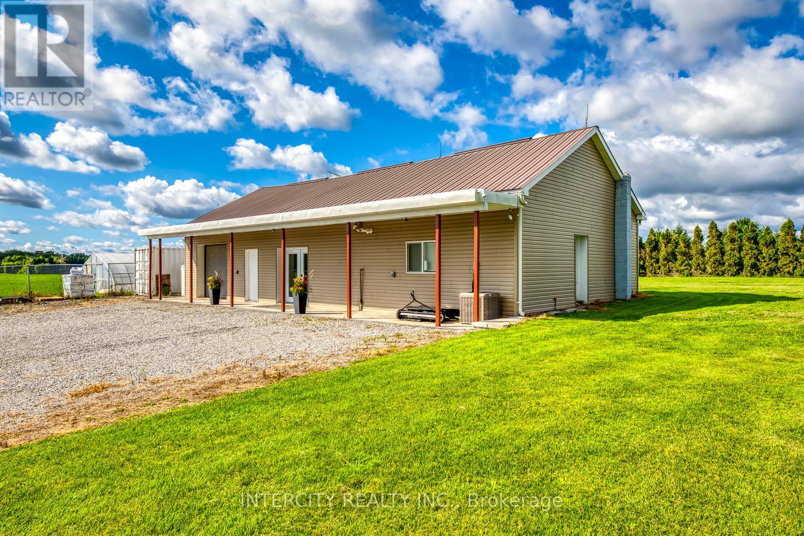 2764 Governors Road, Hamilton, Ontario  L0R 1T0 - Photo 48 - X12413063