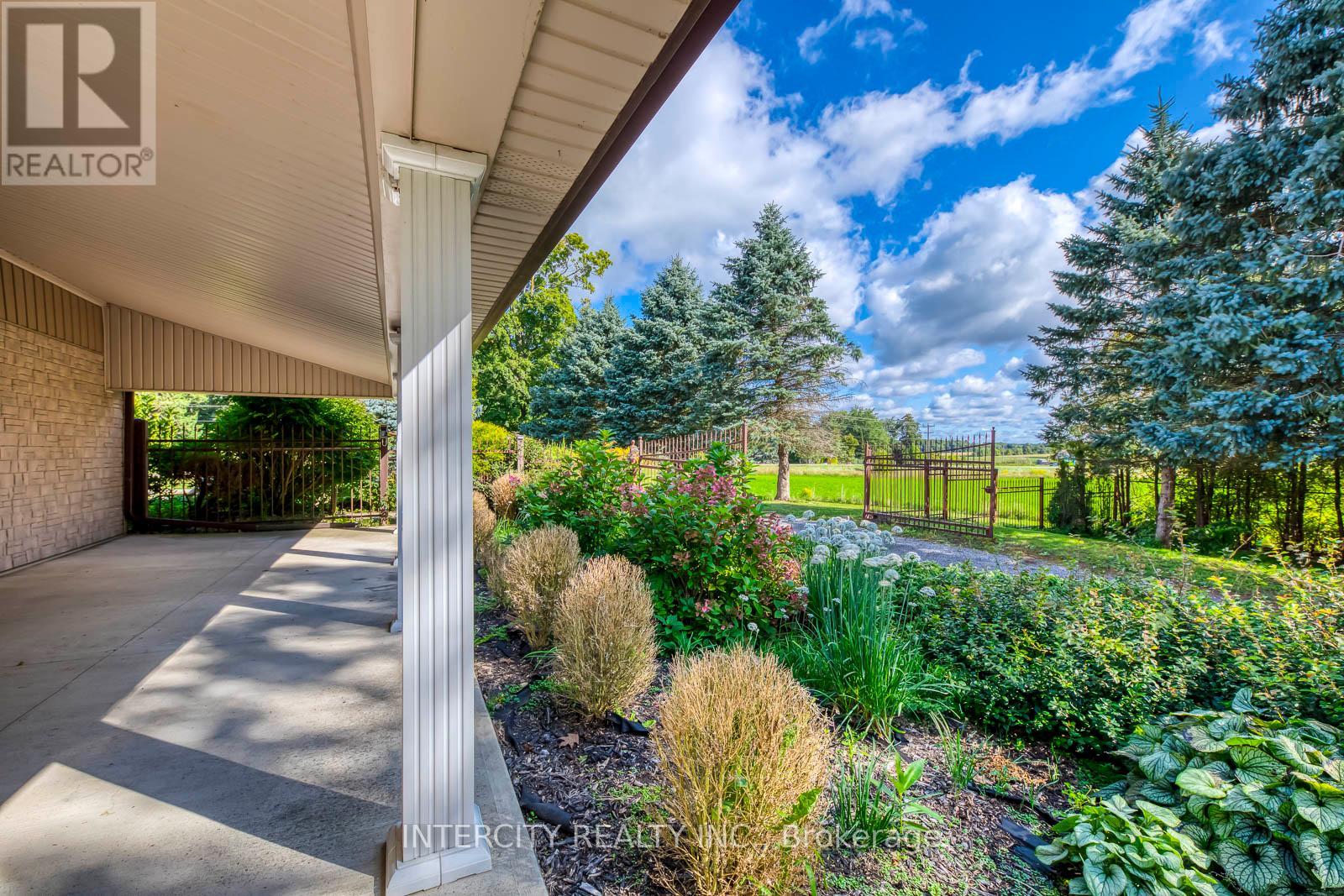 2764 Governors Road, Hamilton, Ontario  L0R 1T0 - Photo 32 - X12413063