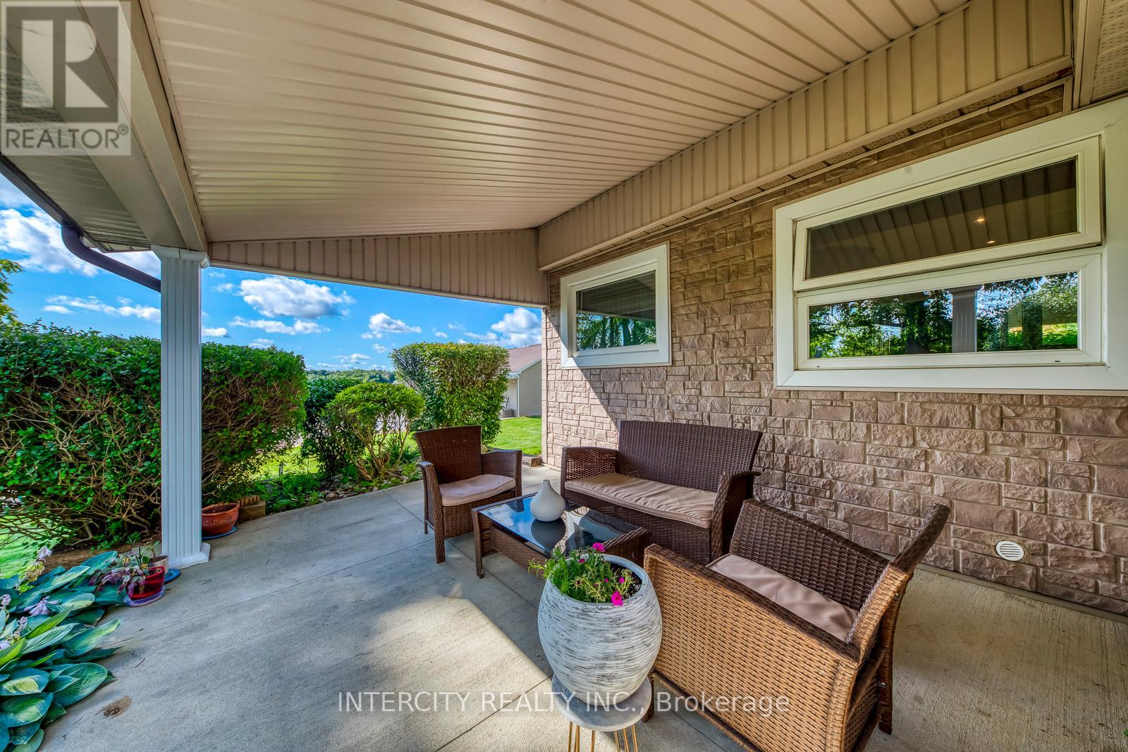 2764 Governors Road, Hamilton, Ontario  L0R 1T0 - Photo 34 - X12413063