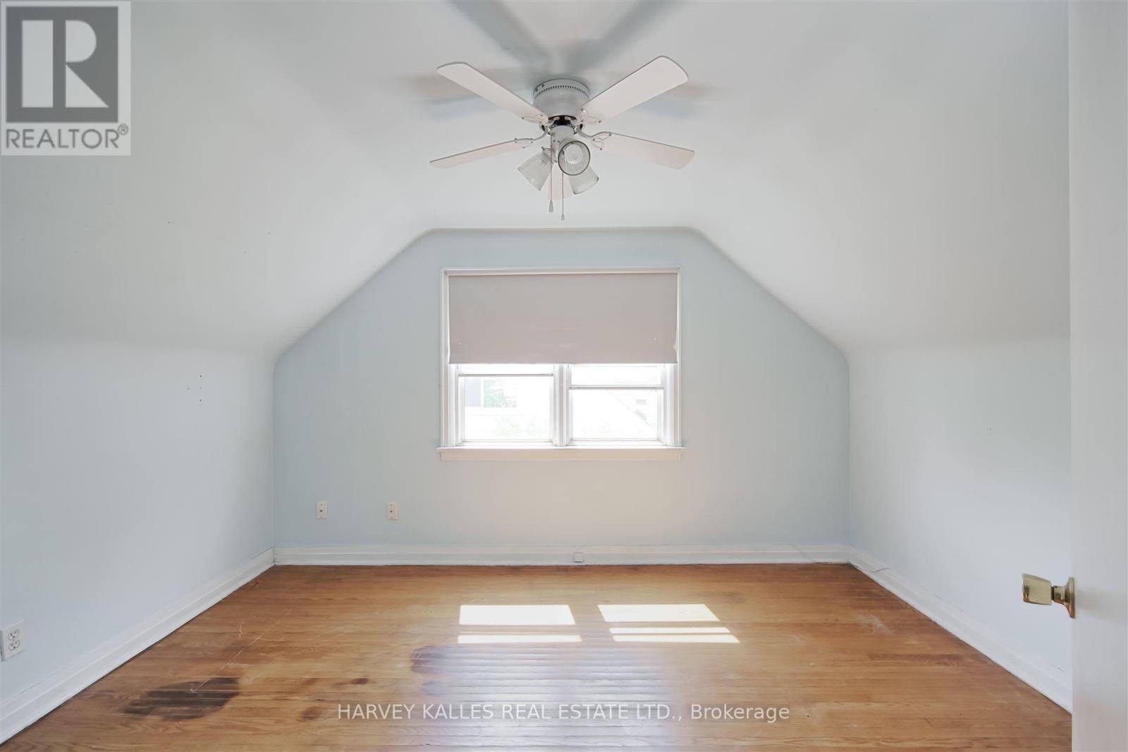 247 Jennings Crescent, Oakville, Ontario  L6L 1W2 - Photo 30 - W12413521