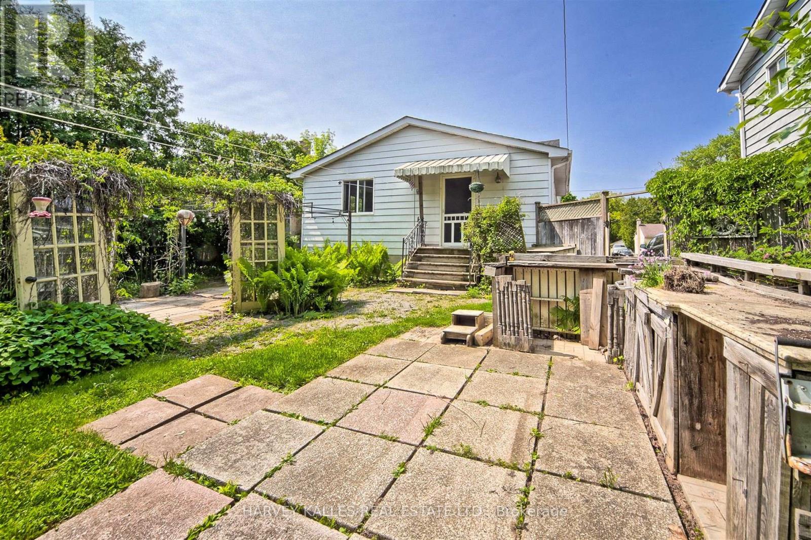 247 Jennings Crescent, Oakville, Ontario  L6L 1W2 - Photo 36 - W12413521