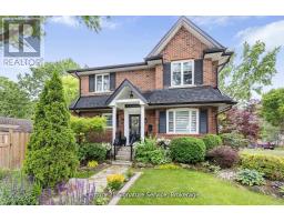 33 MCINTOSH AVENUE, Toronto, Ontario