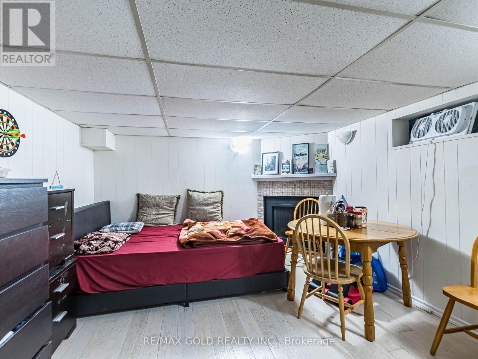 30 Longbourne Crescent, Brampton, Ontario  L6S 2R9 - Photo 25 - W12413553