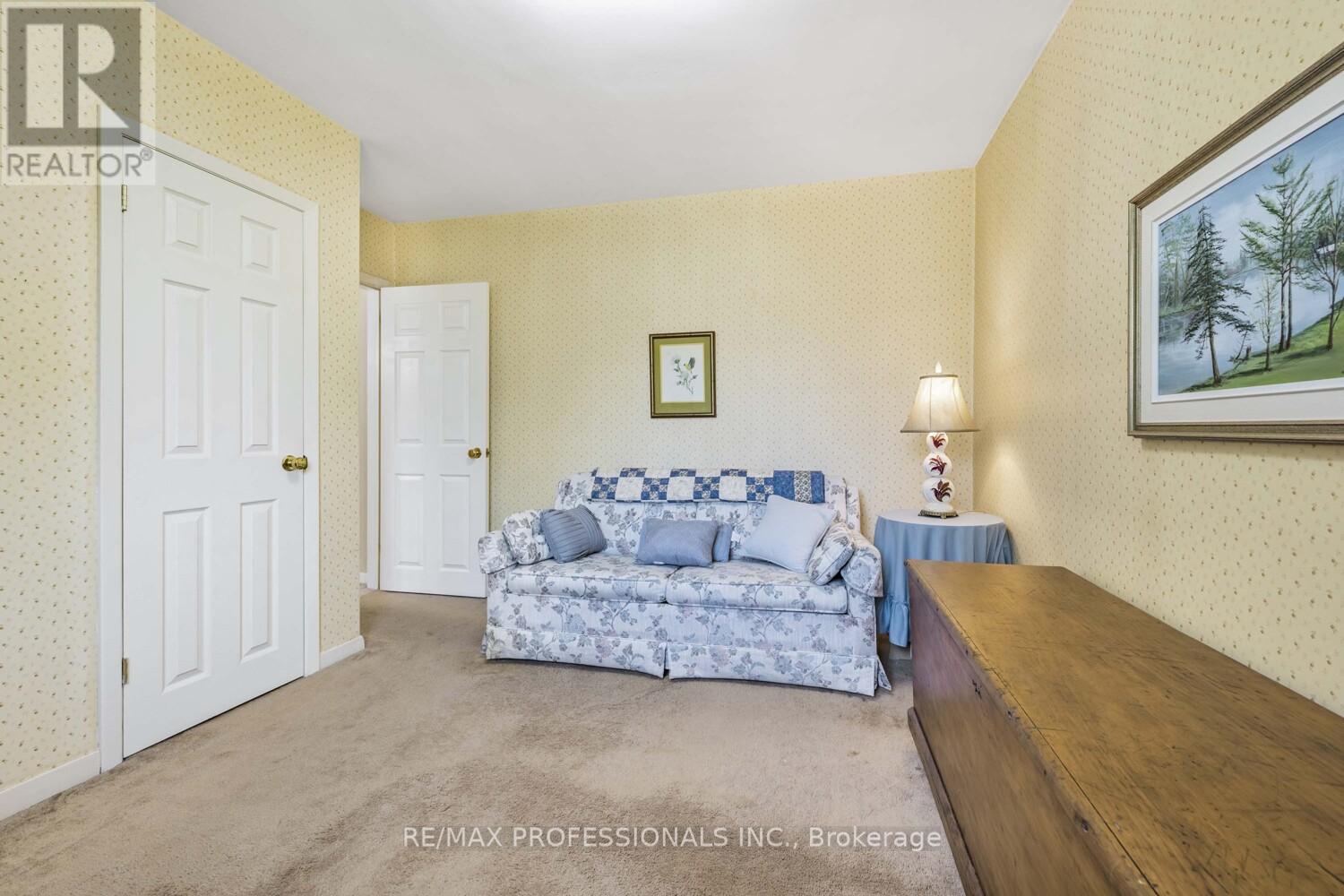 6 Joshua Avenue, Toronto, Ontario  M9W 4T6 - Photo 20 - W12413561
