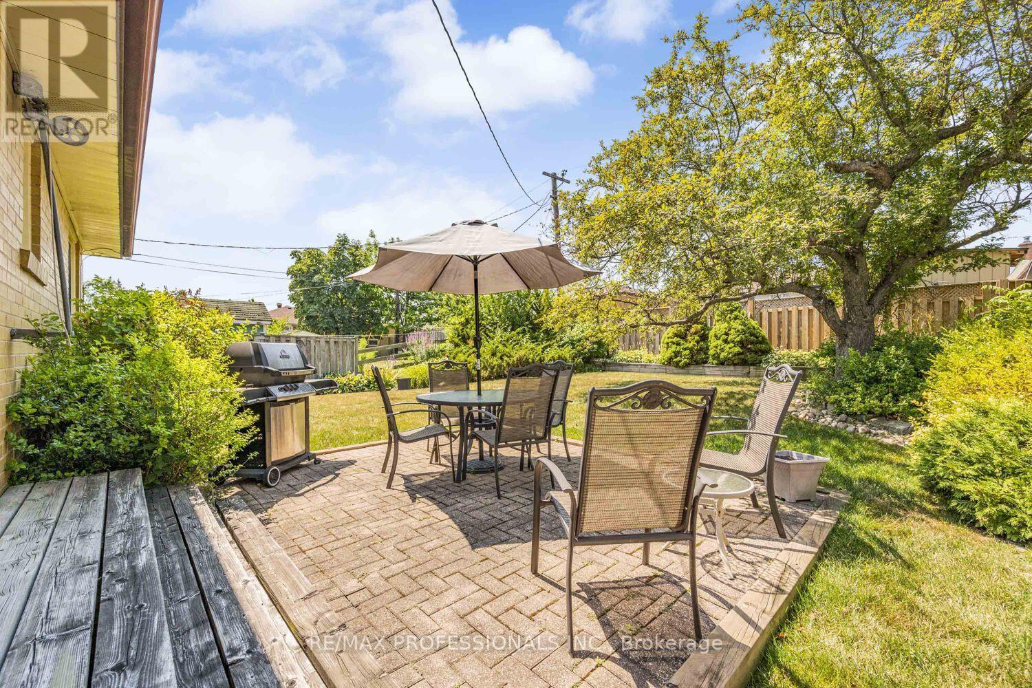 6 Joshua Avenue, Toronto, Ontario  M9W 4T6 - Photo 34 - W12413561