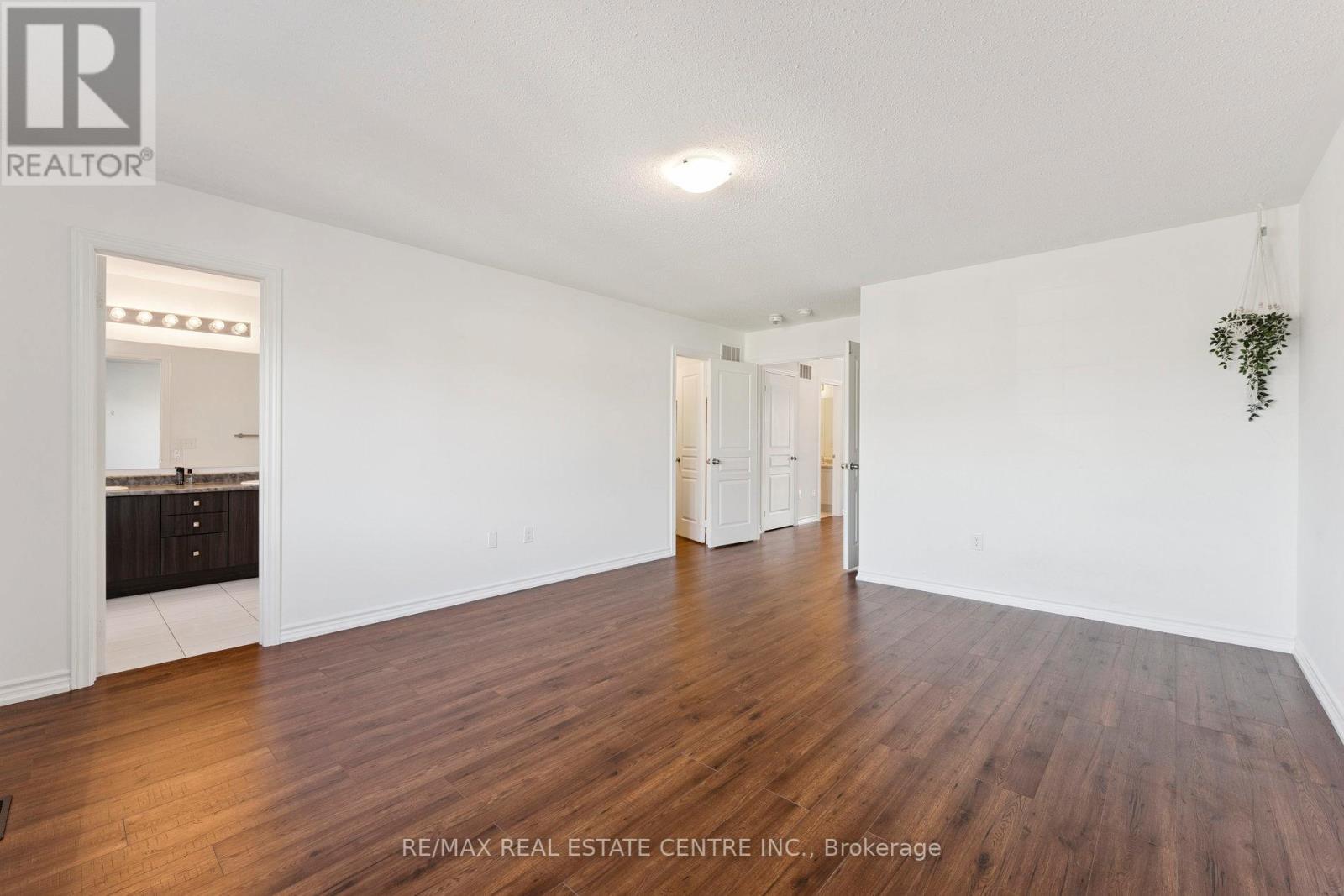 173 Etheridge Avenue, Milton, Ontario  L9E 1J2 - Photo 25 - W12413577