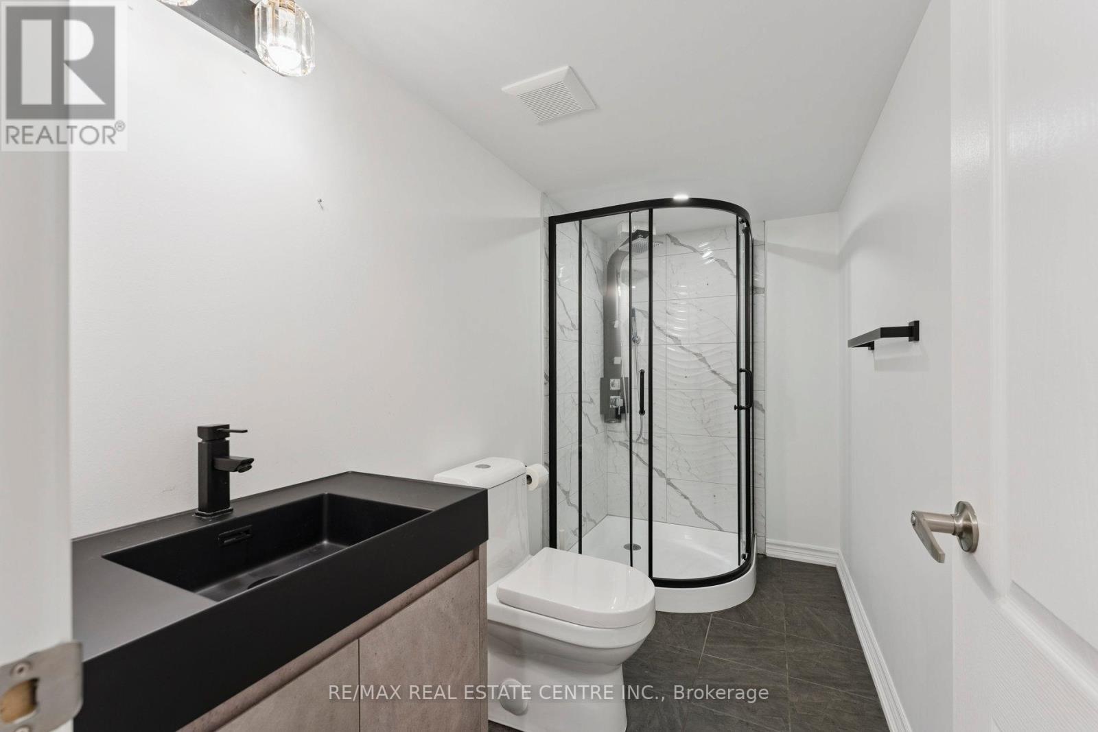 173 Etheridge Avenue, Milton, Ontario  L9E 1J2 - Photo 45 - W12413577