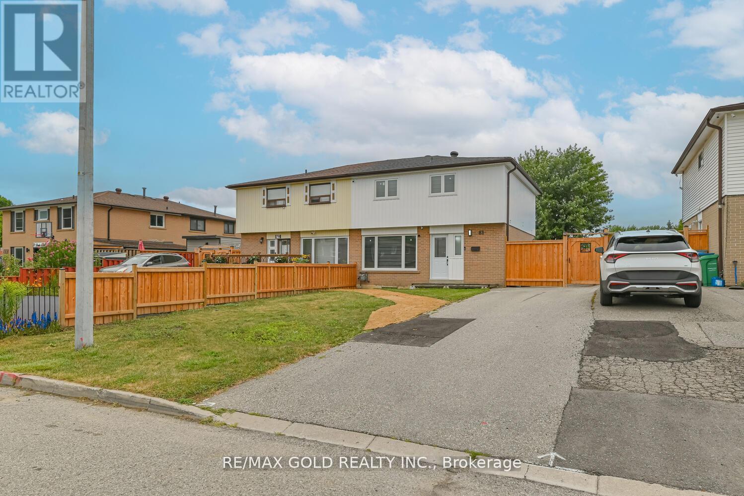 81 Drake Boulevard, Brampton, Ontario  L6T 3L2 - Photo 39 - W12413594