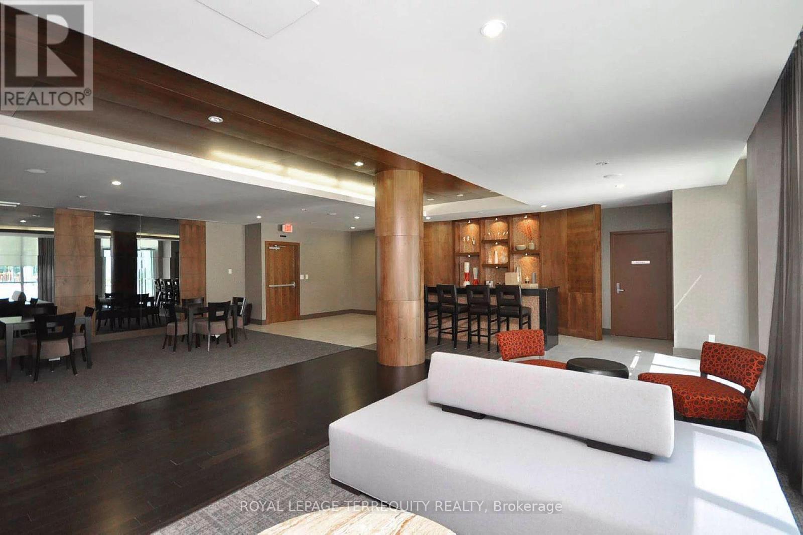 3301 - 4070 Confederation Parkway, Mississauga, Ontario  L5B 0E9 - Photo 21 - W12413599