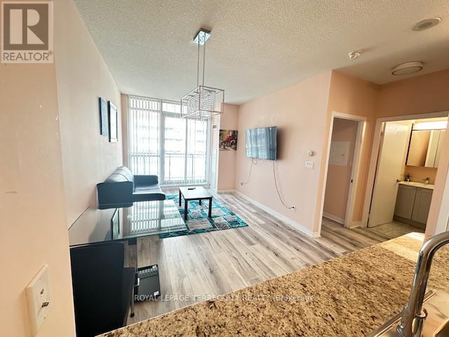 3301 - 4070 Confederation Parkway, Mississauga, Ontario  L5B 0E9 - Photo 3 - W12413599