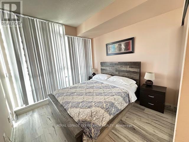 3301 - 4070 Confederation Parkway, Mississauga, Ontario  L5B 0E9 - Photo 7 - W12413599