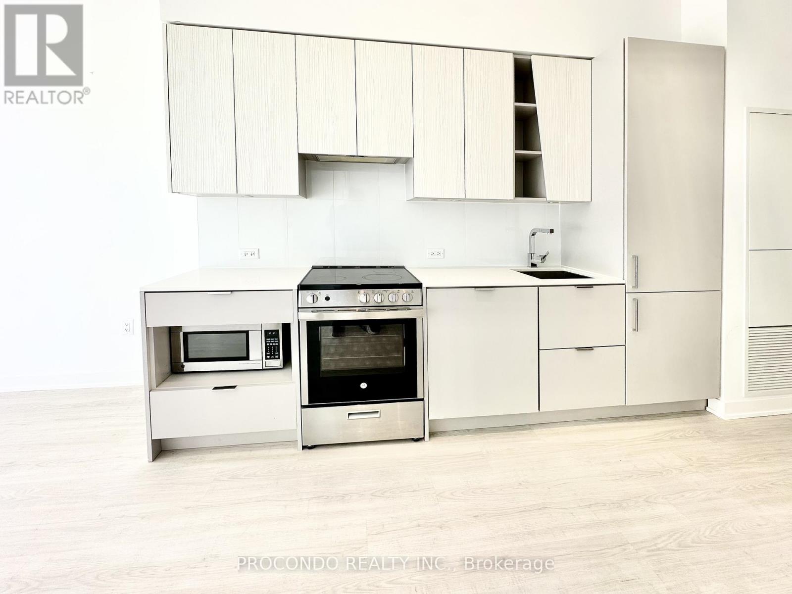 619 - 3883 Quartz Road, Mississauga (City Centre), Ontario  L5B 0M4 - Photo 2 - W12413611