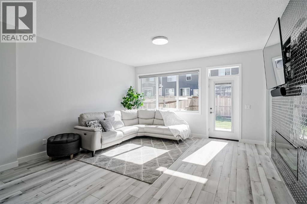 128 Masters Street Se, Calgary, Alberta  T3M 2R7 - Photo 8 - A2258238
