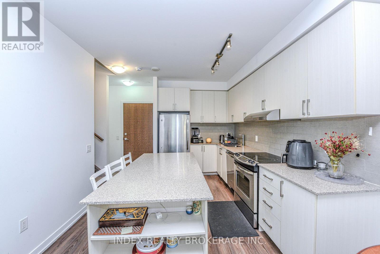 103 - 2560 EGLINTON AVENUE, Mississauga, Ontario
