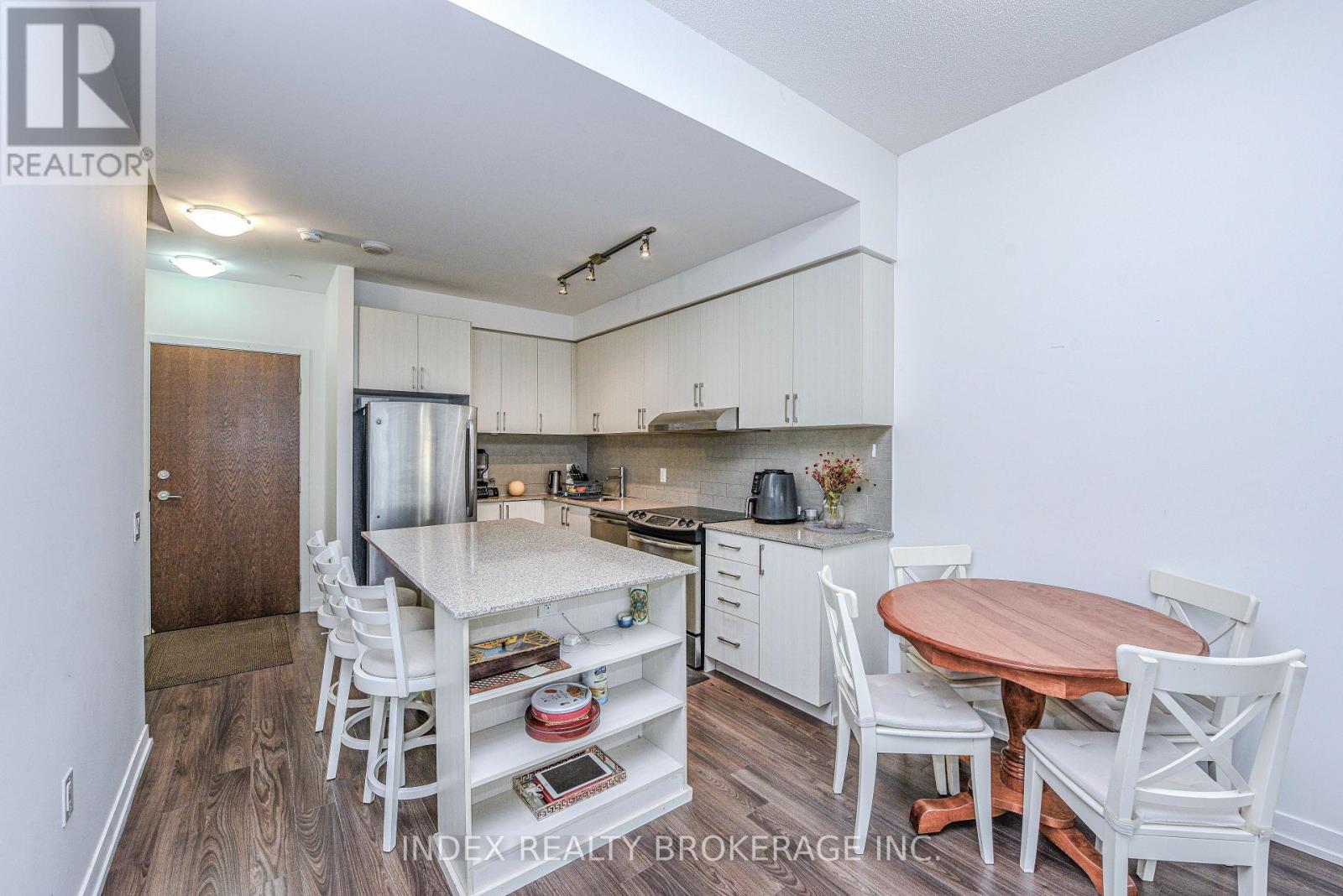 103 - 2560 Eglinton Avenue, Mississauga, Ontario  L5M 0Y3 - Photo 4 - W12220453