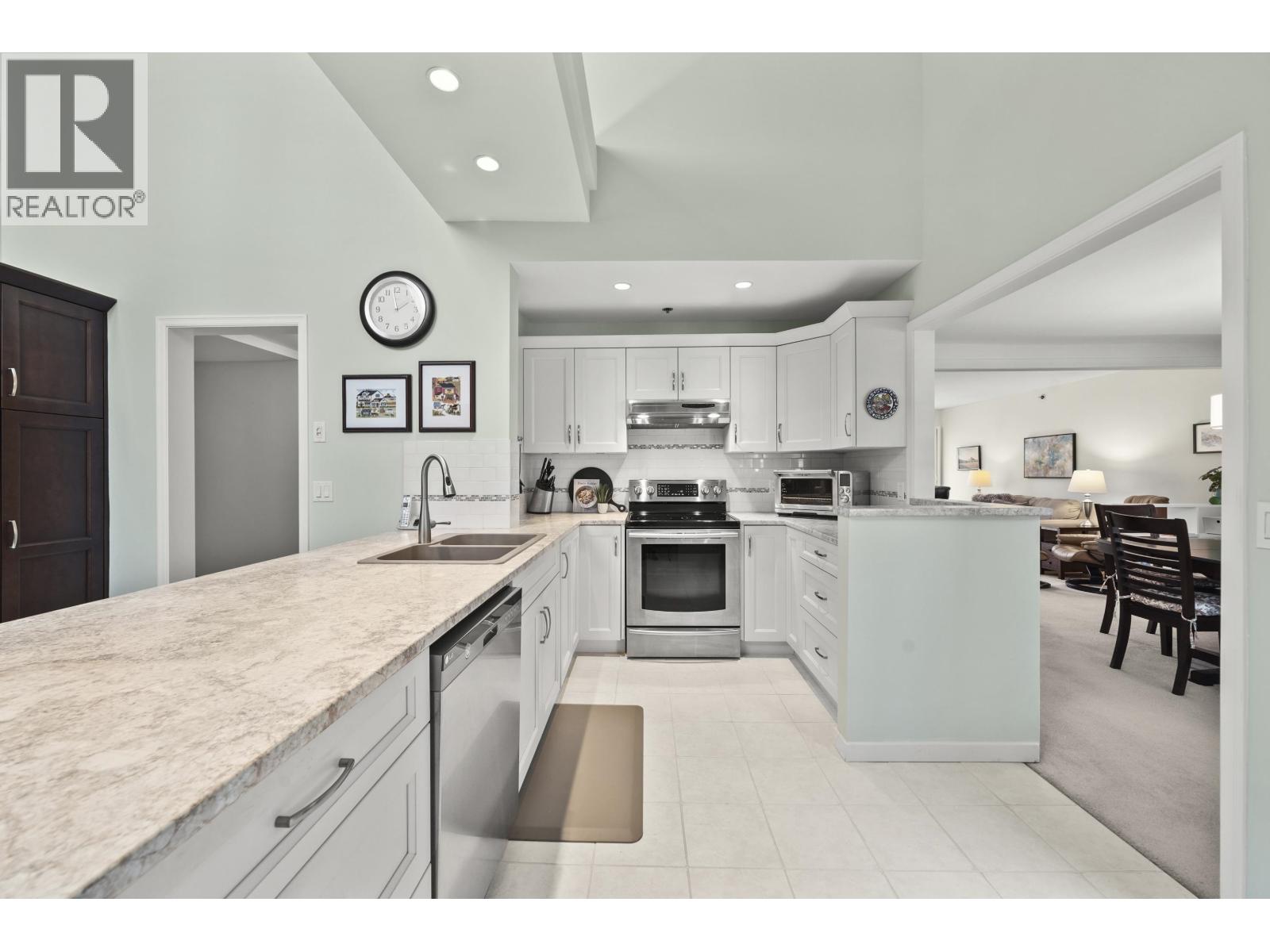 401 1154 Westwood Street, Coquitlam, British Columbia  V3B 7J1 - Photo 5 - R3049755