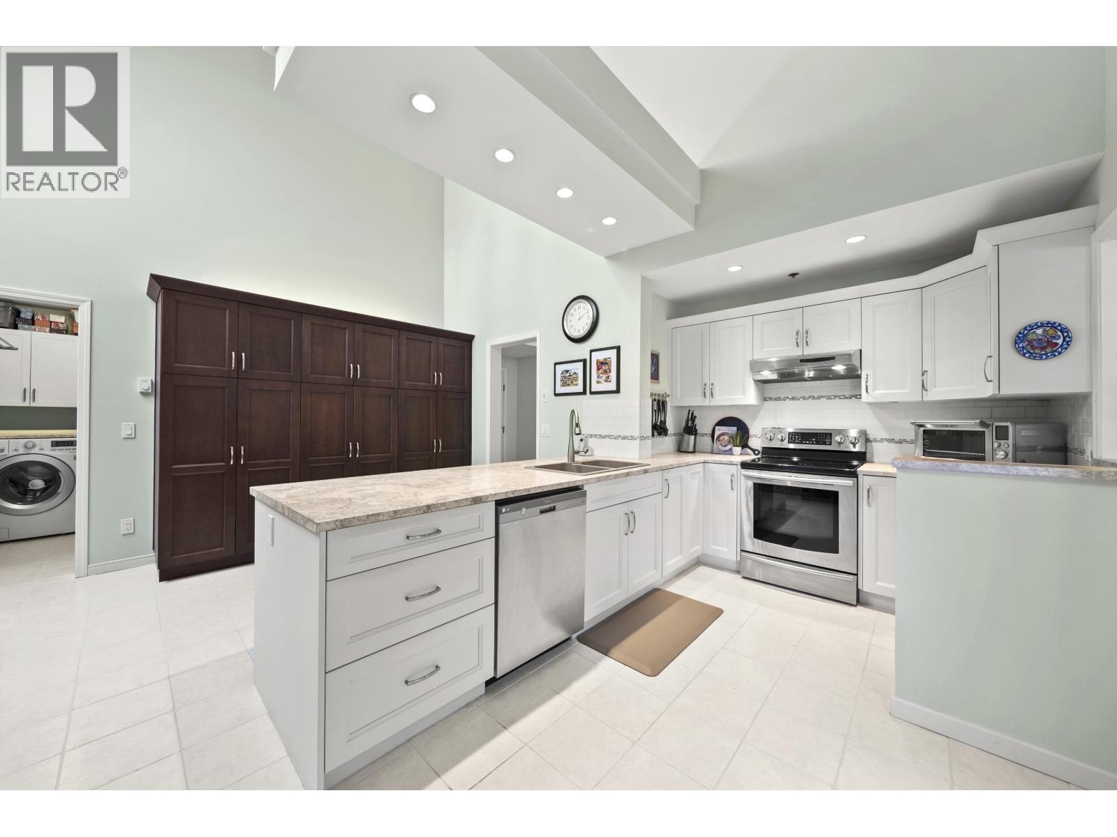 401 1154 Westwood Street, Coquitlam, British Columbia  V3B 7J1 - Photo 6 - R3049755