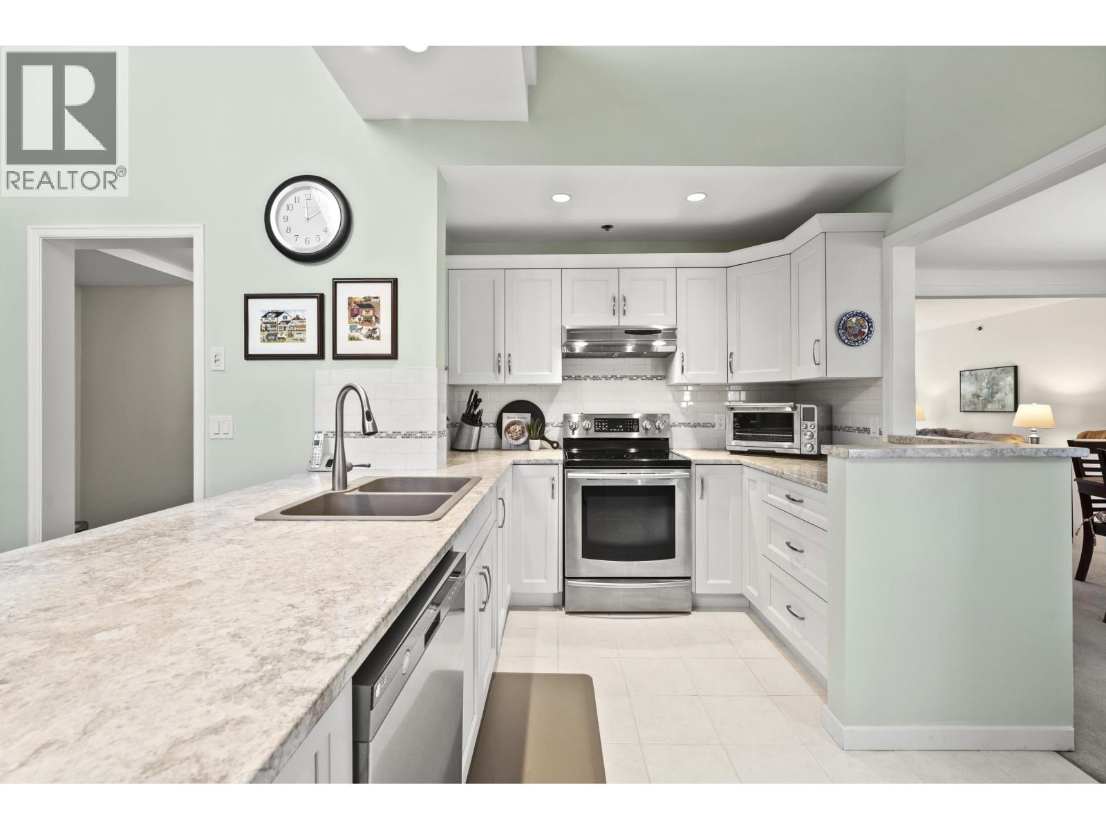 401 1154 Westwood Street, Coquitlam, British Columbia  V3B 7J1 - Photo 7 - R3049755