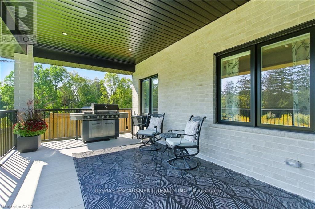 270 Charles Street, Norfolk, Ontario  N0E 1Y0 - Photo 13 - X12413513