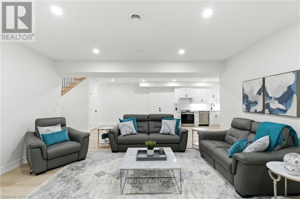 270 Charles Street, Norfolk, Ontario  N0E 1Y0 - Photo 31 - X12413513