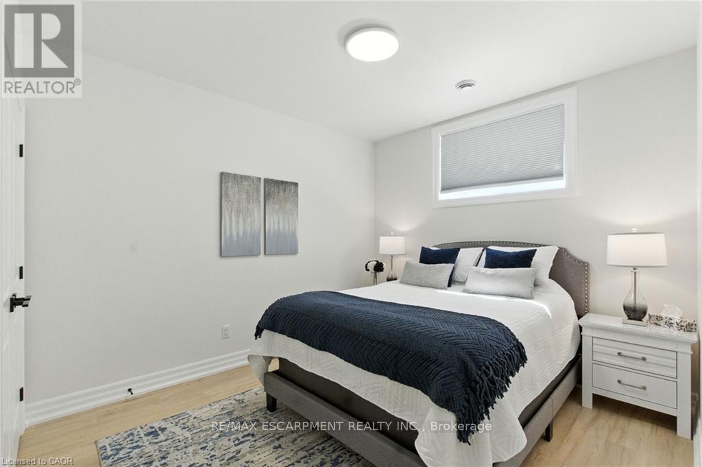 270 Charles Street, Norfolk, Ontario  N0E 1Y0 - Photo 34 - X12413513