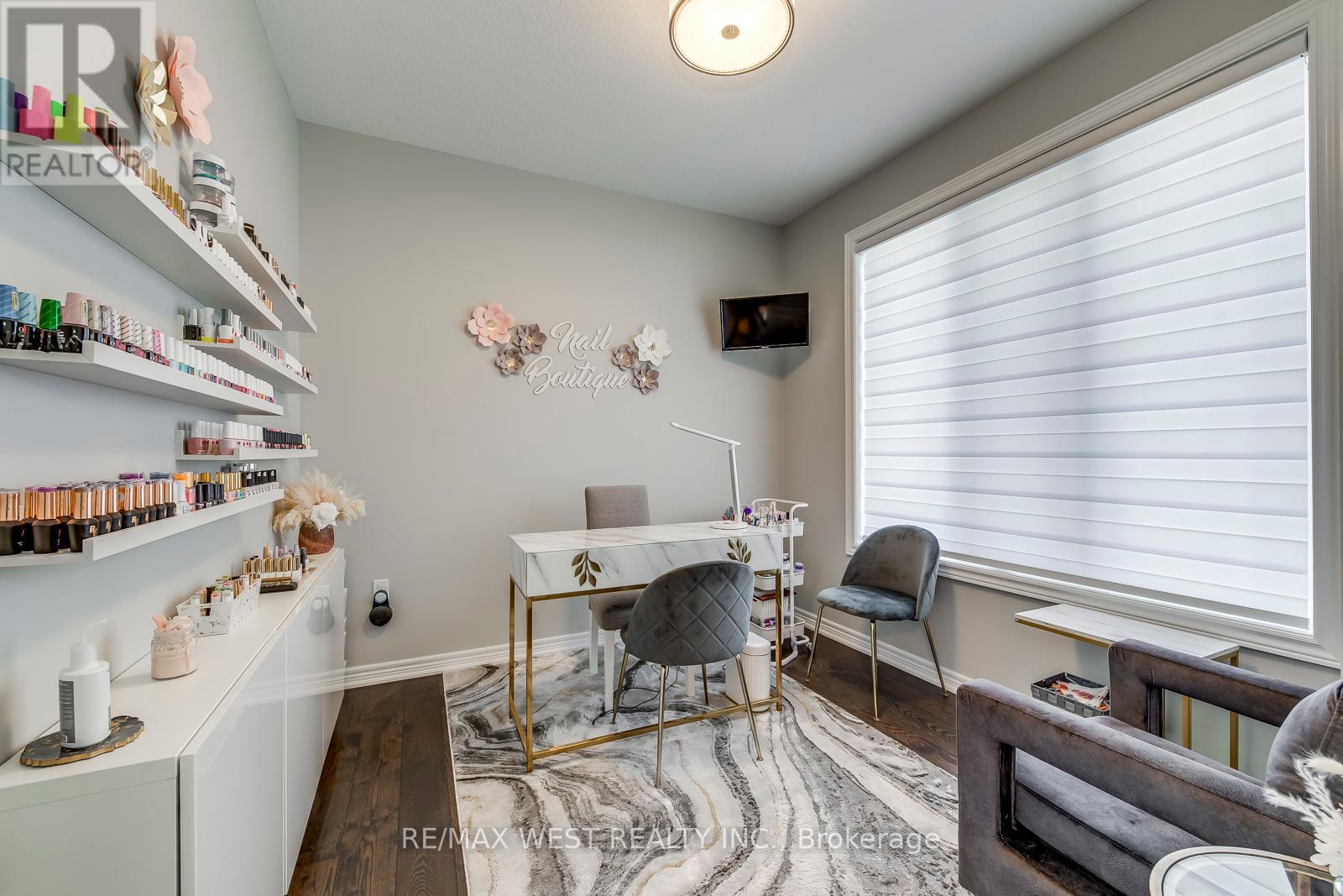 55 Kaufman Drive, Hamilton, Ontario  L0R 1C0 - Photo 17 - X12413529