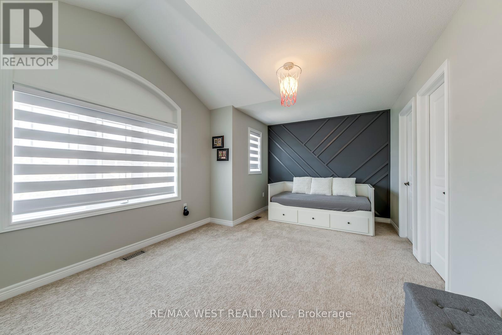 55 Kaufman Drive, Hamilton, Ontario  L0R 1C0 - Photo 25 - X12413529