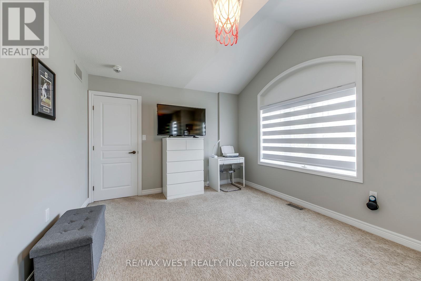 55 Kaufman Drive, Hamilton, Ontario  L0R 1C0 - Photo 26 - X12413529