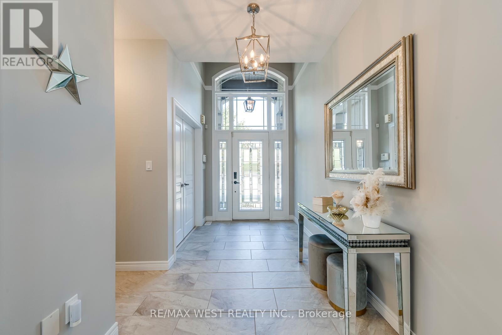 55 Kaufman Drive, Hamilton, Ontario  L0R 1C0 - Photo 3 - X12413529