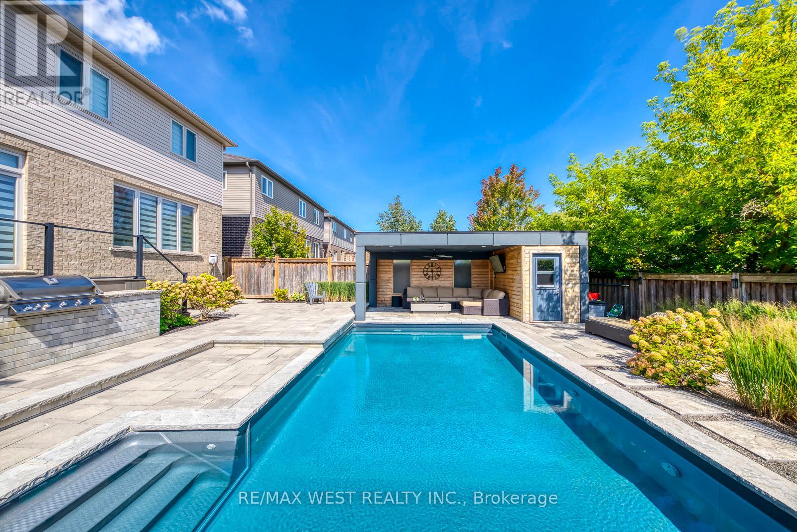 55 Kaufman Drive, Hamilton, Ontario  L0R 1C0 - Photo 39 - X12413529