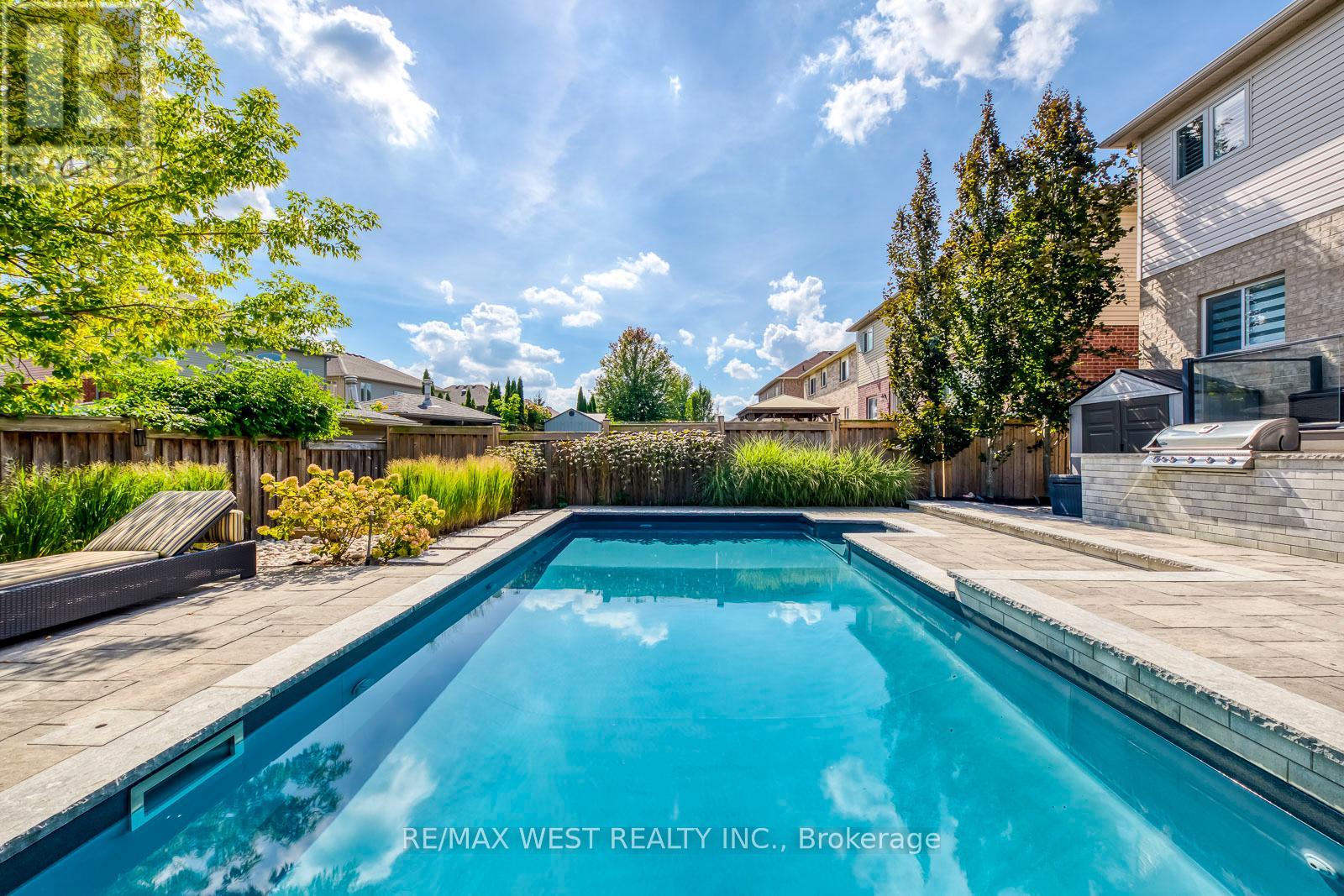 55 Kaufman Drive, Hamilton, Ontario  L0R 1C0 - Photo 40 - X12413529