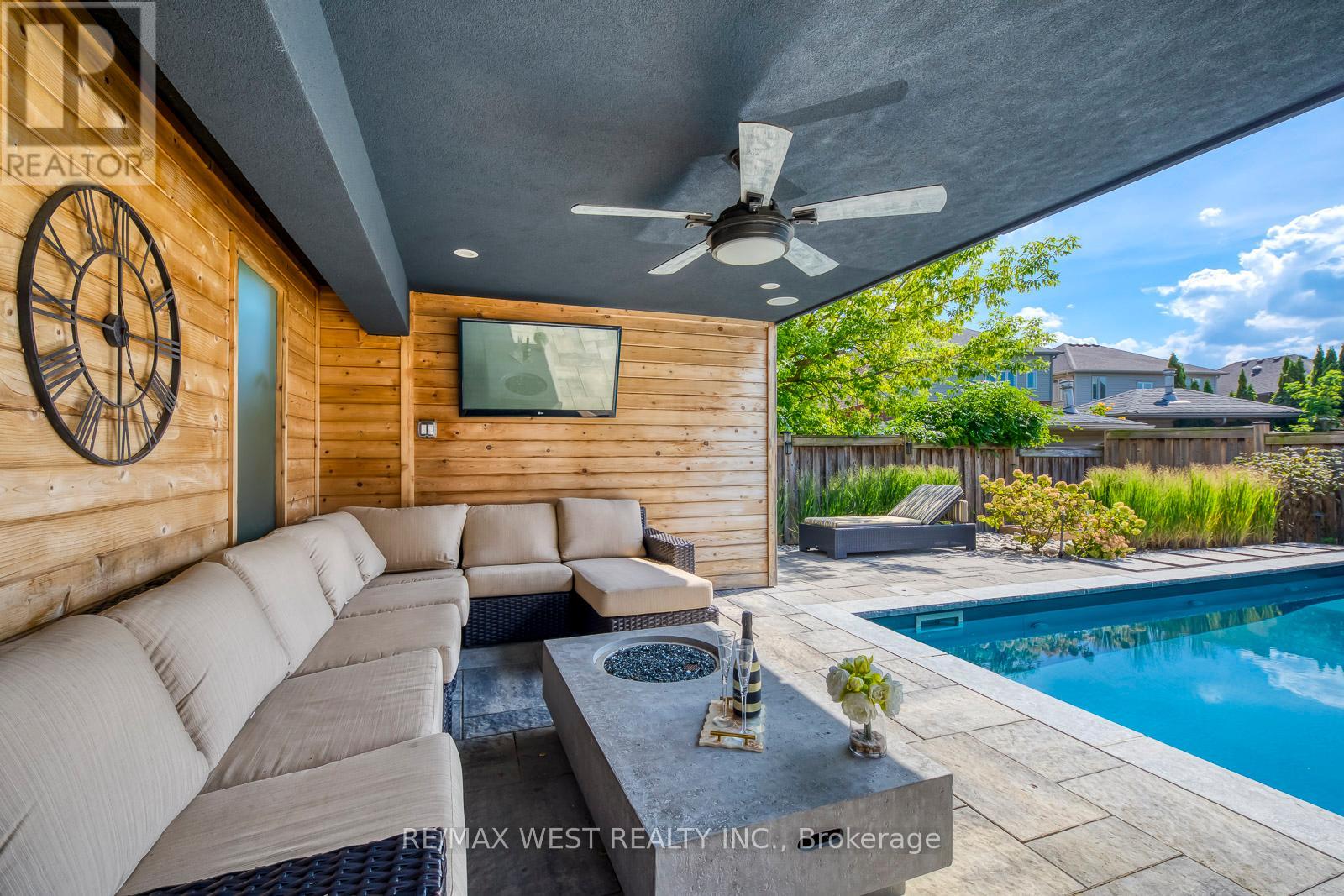 55 Kaufman Drive, Hamilton, Ontario  L0R 1C0 - Photo 41 - X12413529