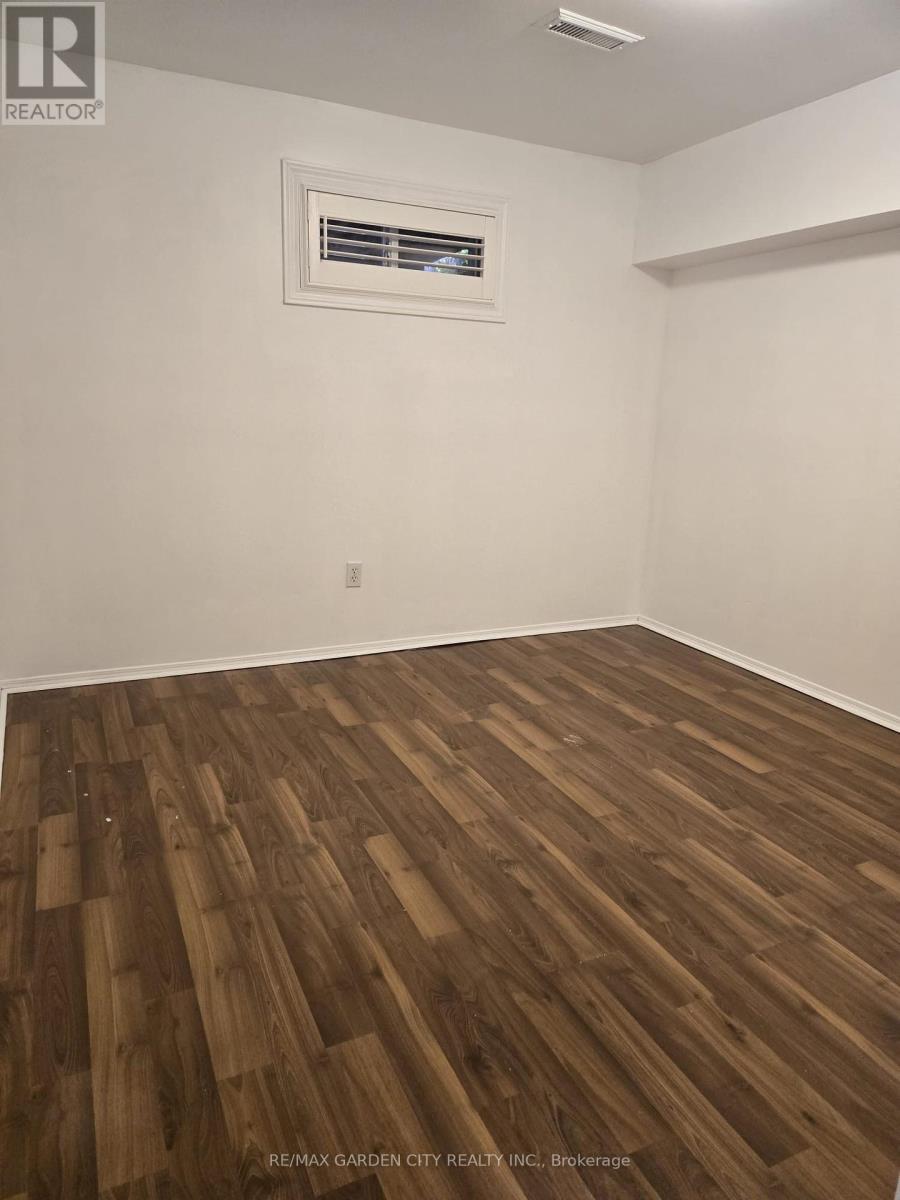 Lower - 96 Benziger Lane, Hamilton, Ontario  L8E 6G5 - Photo 16 - X12413579
