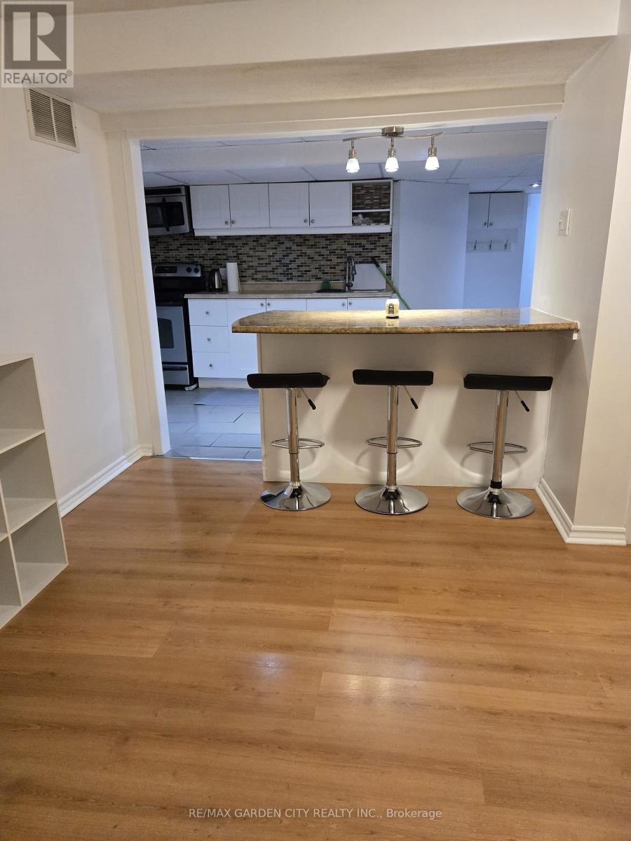 Lower - 96 Benziger Lane, Hamilton, Ontario  L8E 6G5 - Photo 7 - X12413579