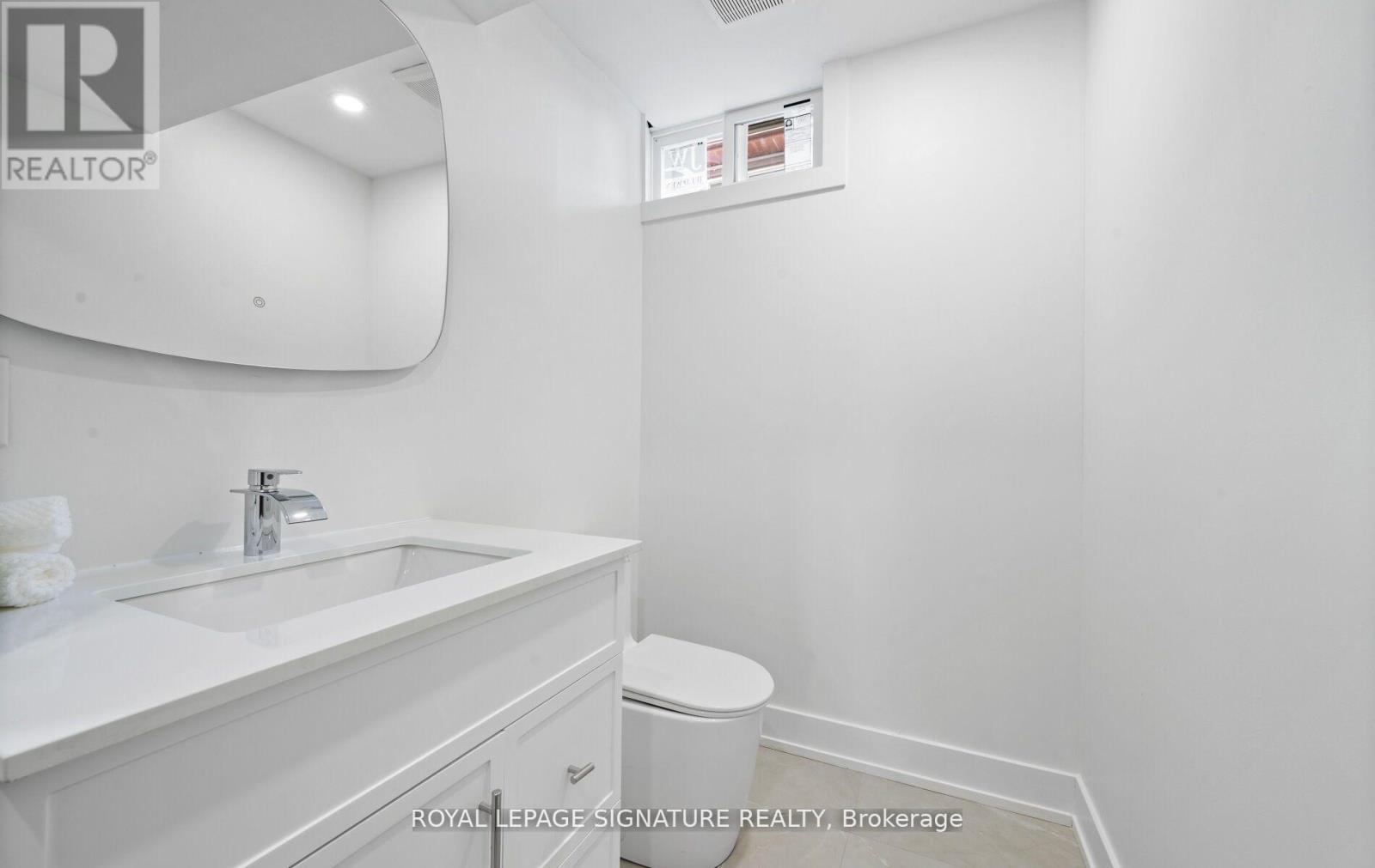 105 Lilacside Drive, Hamilton, Ontario  L8V 2L8 - Photo 38 - X12413606