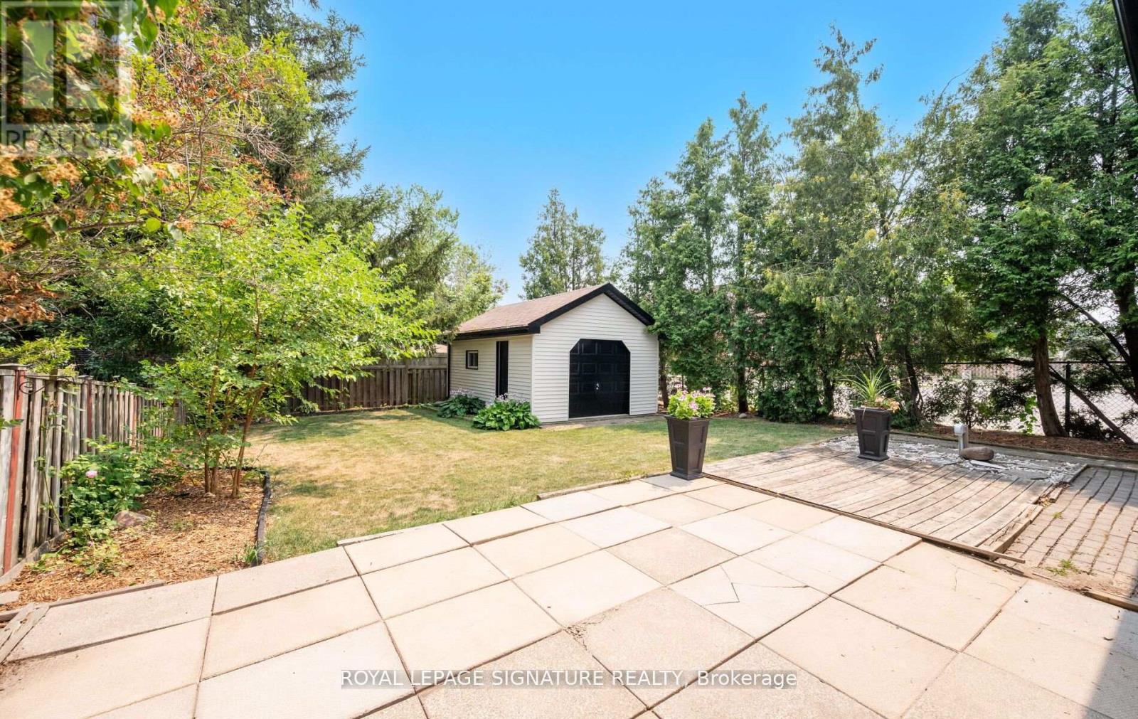 105 Lilacside Drive, Hamilton, Ontario  L8V 2L8 - Photo 47 - X12413606