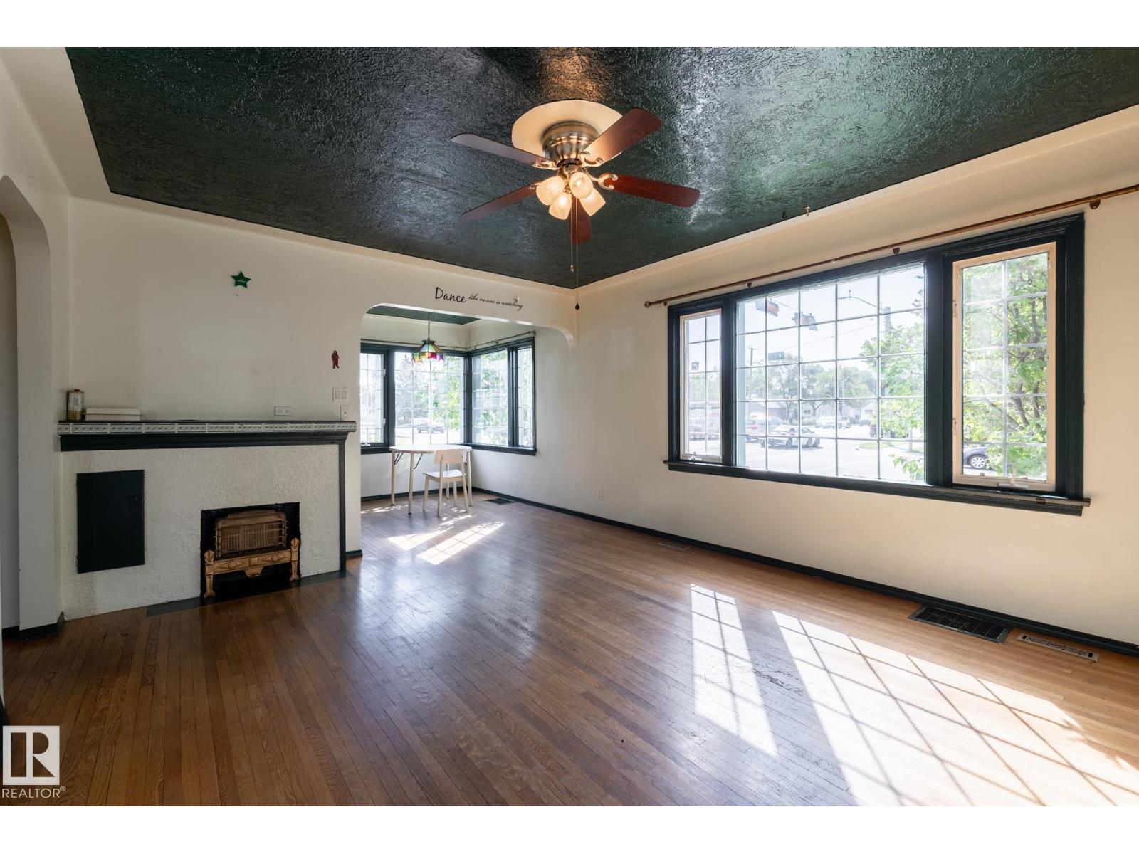 7602 109 St Nw, Edmonton, Alberta  T6G 1C2 - Photo 4 - E4457253