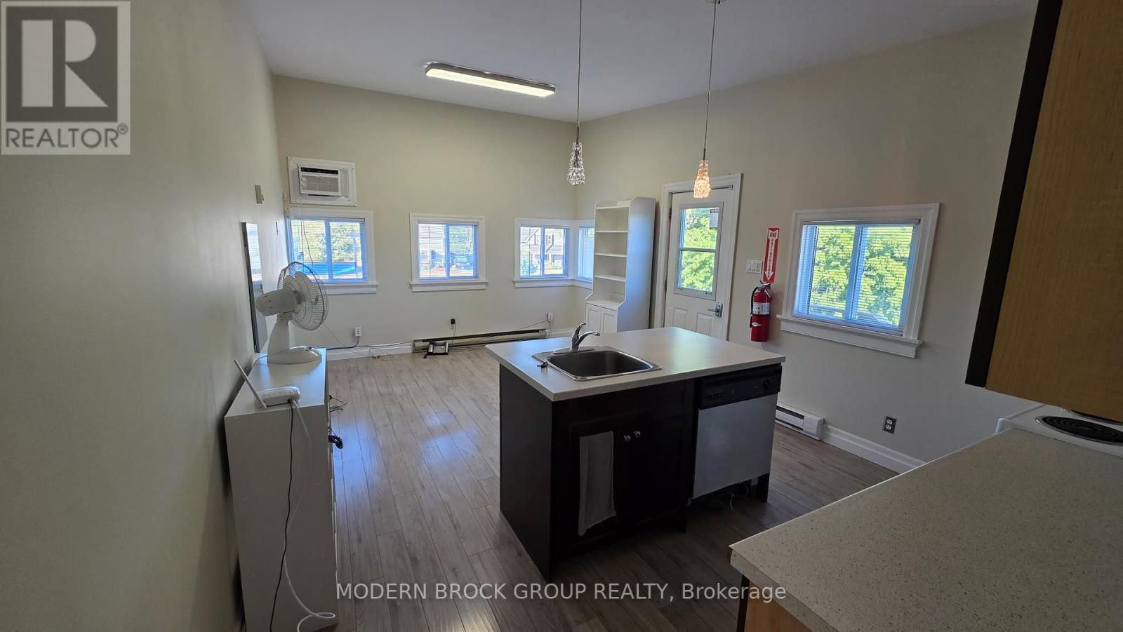 1 - 6679 Fourth Line Road, Ottawa, Ontario  K0A 2Z0 - Photo 4 - X12413619