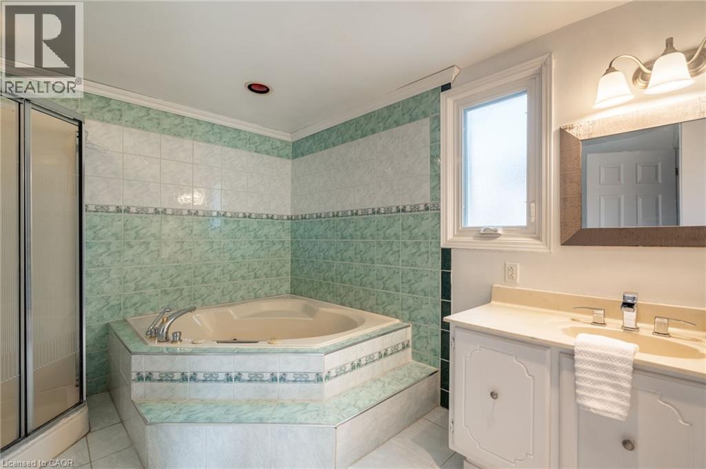 16 Flamingo Drive, Hamilton, Ontario  L9A 4X7 - Photo 18 - 40771461